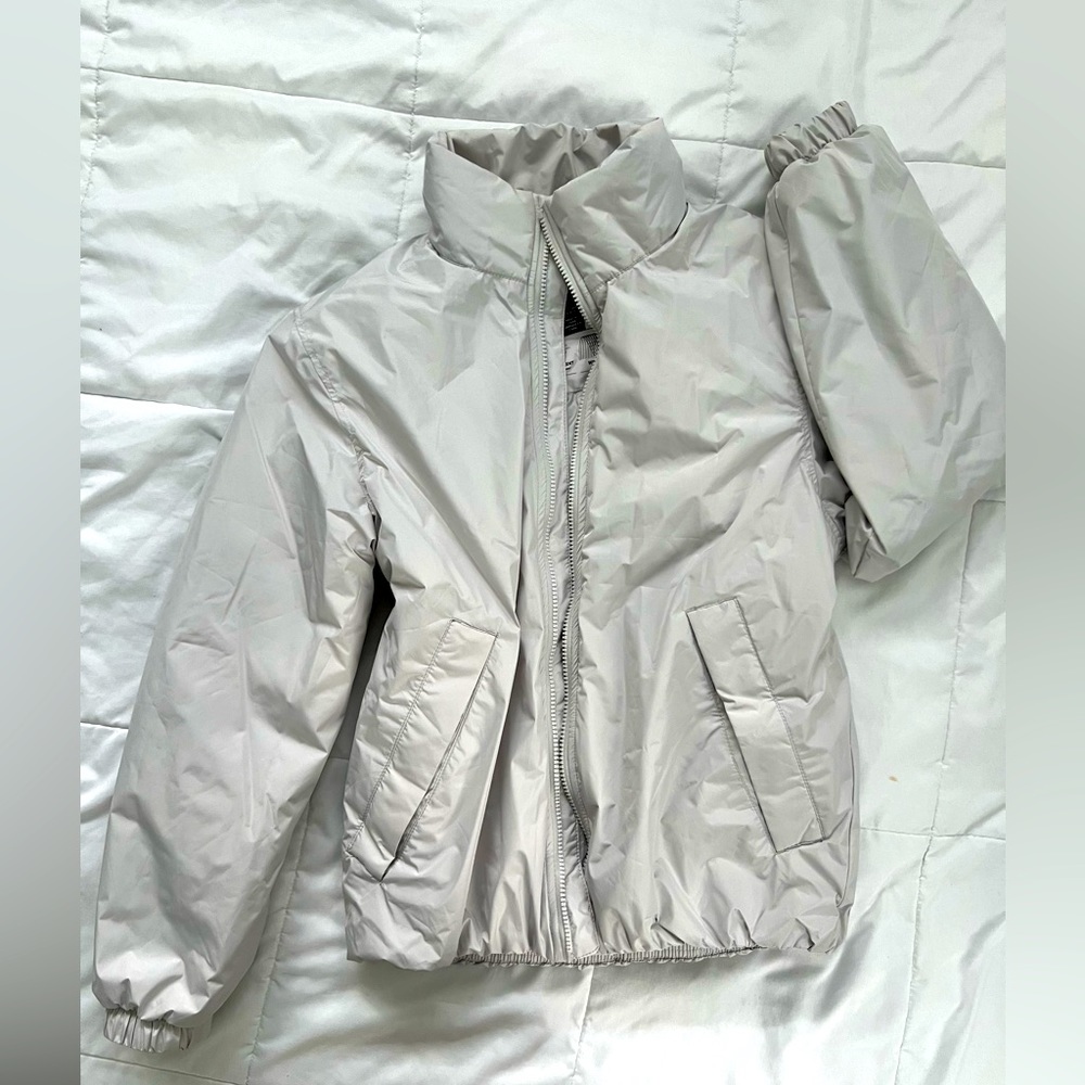Light weight jacket
